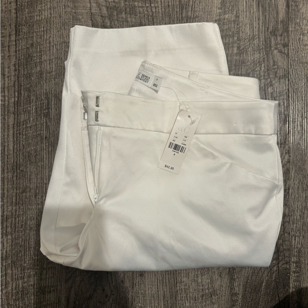 NY&C White Women’s Shorts